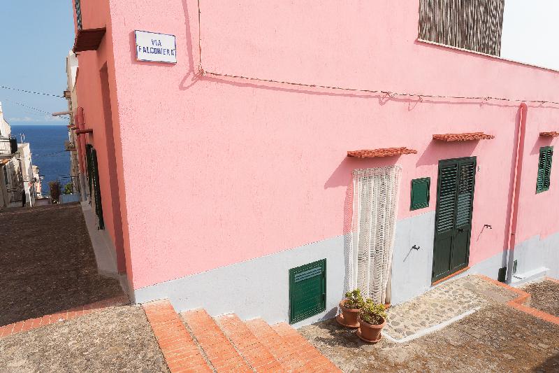 Appartamento via falconiera, 2 