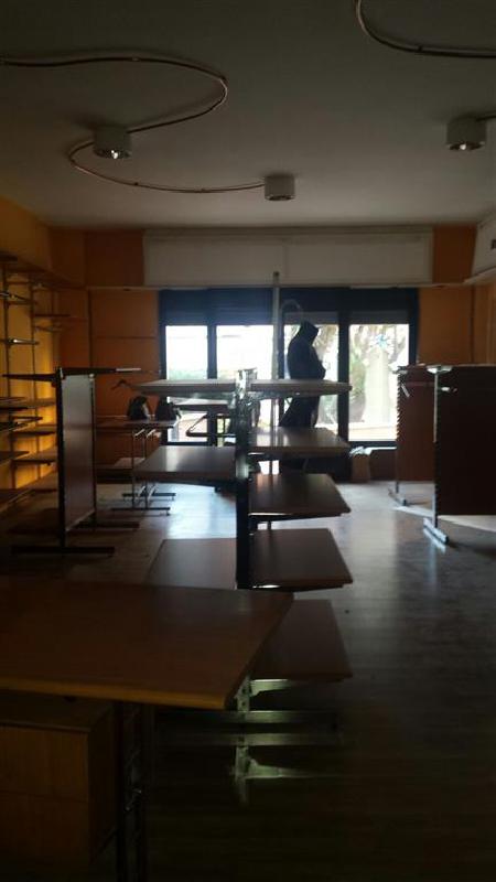 Negozio Via Carlo Arturo Jemolo  - foto 2