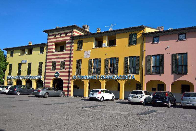 Appartamento Via XXV aprile  loading=
