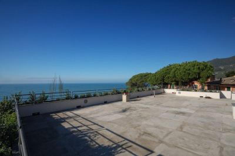 Appartamento VIA ROMAGNENO  - foto 3