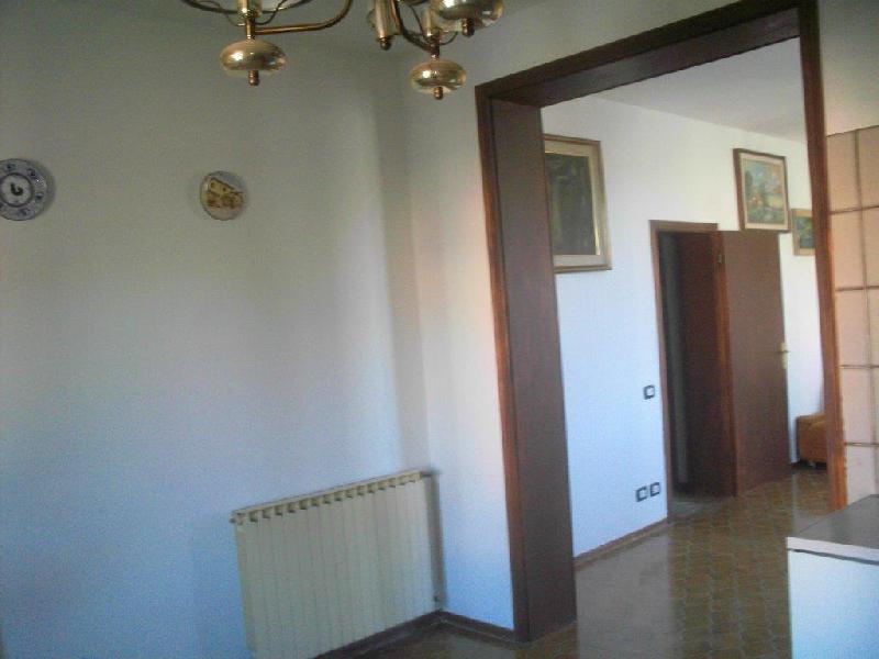 Appartamento via Bustacchini 15  - foto 12