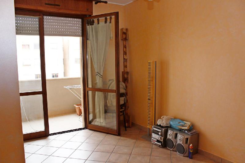 Appartamento VIA LUIGI VOLPICELLI  - foto 2