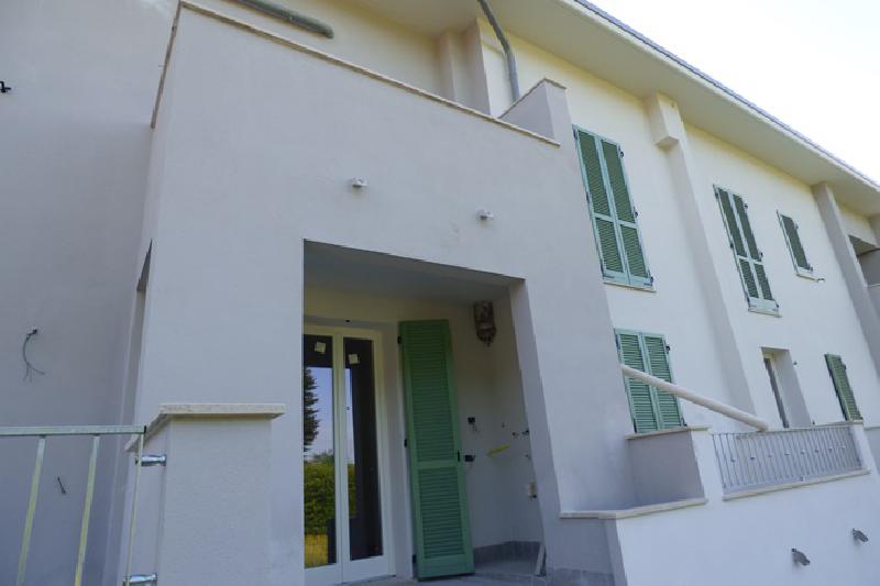 Appartamento via Sarzanese 