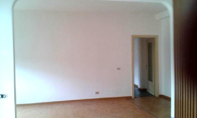 Appartamento Viale Vigliani  loading=