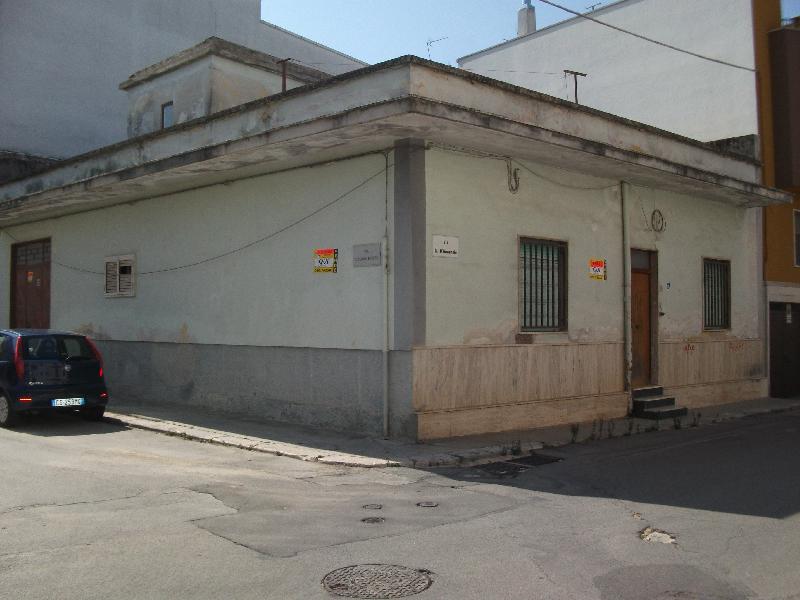 Palazzo - Stabile via Gabriele D'Annunzio, Acquaviva delle Fonti