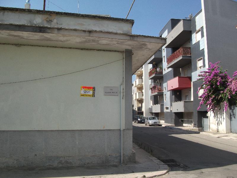 Palazzo / Stabile via Gabriele D'Annunzio  - foto 4