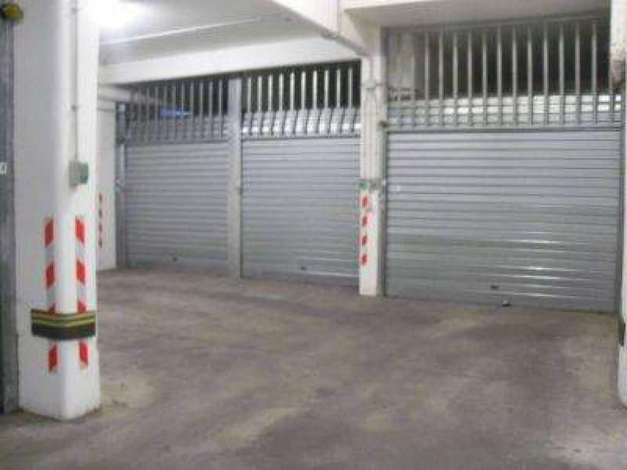 Box auto Via Val Seriana 