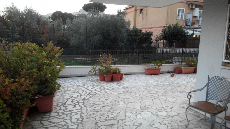 Appartamento via Torrevecchia  loading=