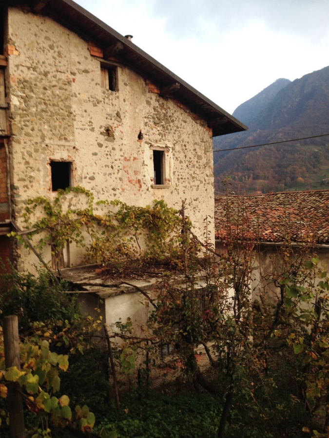 Porzione di casa via aleno  - foto 2