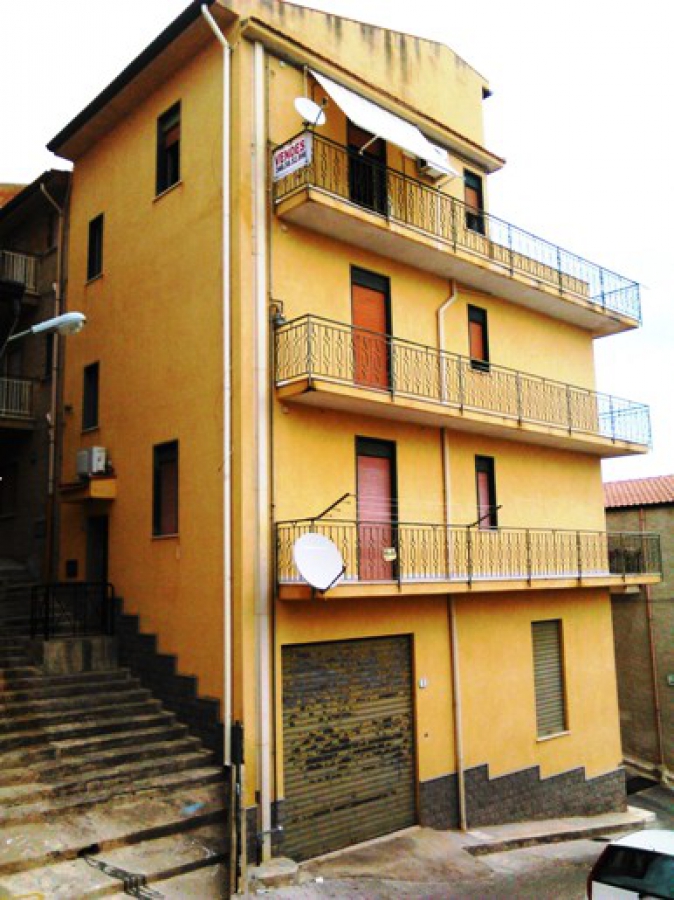 Casa indipendente via Santa Maria 41, Campofelice di Roccella
