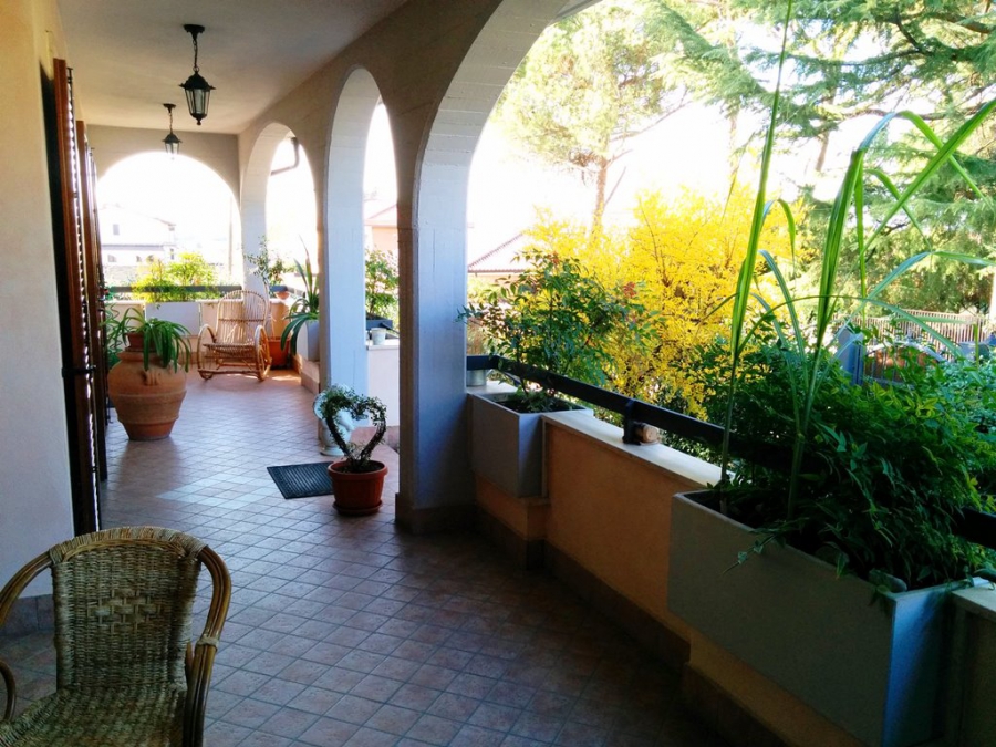 Villa Via Fermignano  - foto 8