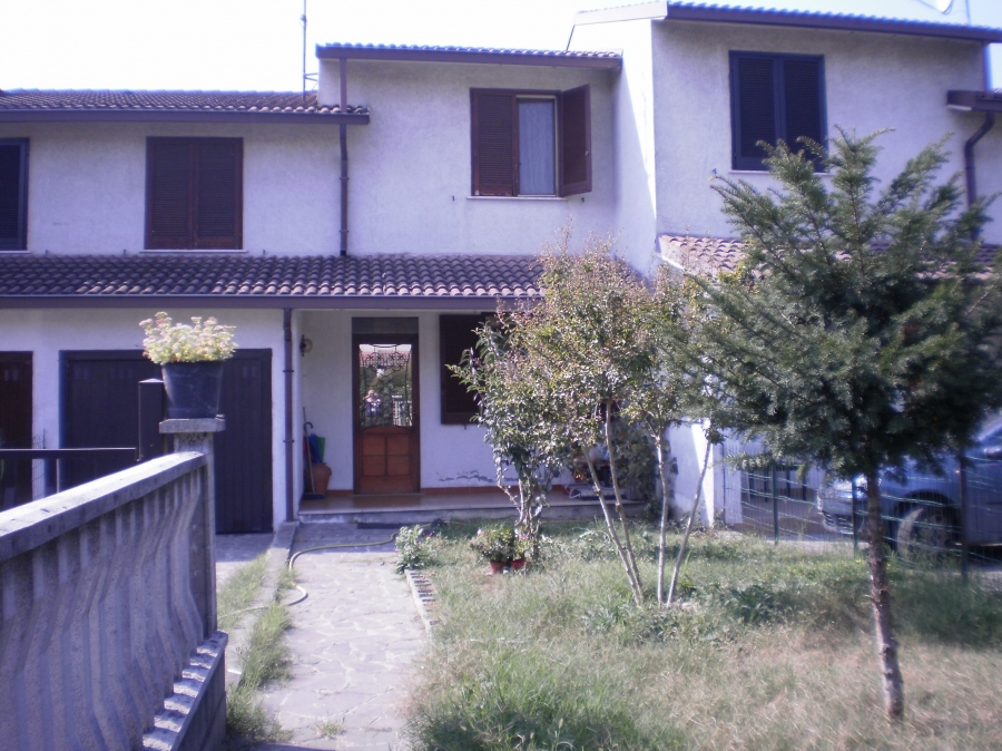 Villetta a schiera, Borgo San Giovanni