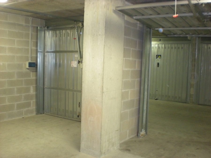 Box - Garage - Posto Auto Via di Montecucco  - foto 3