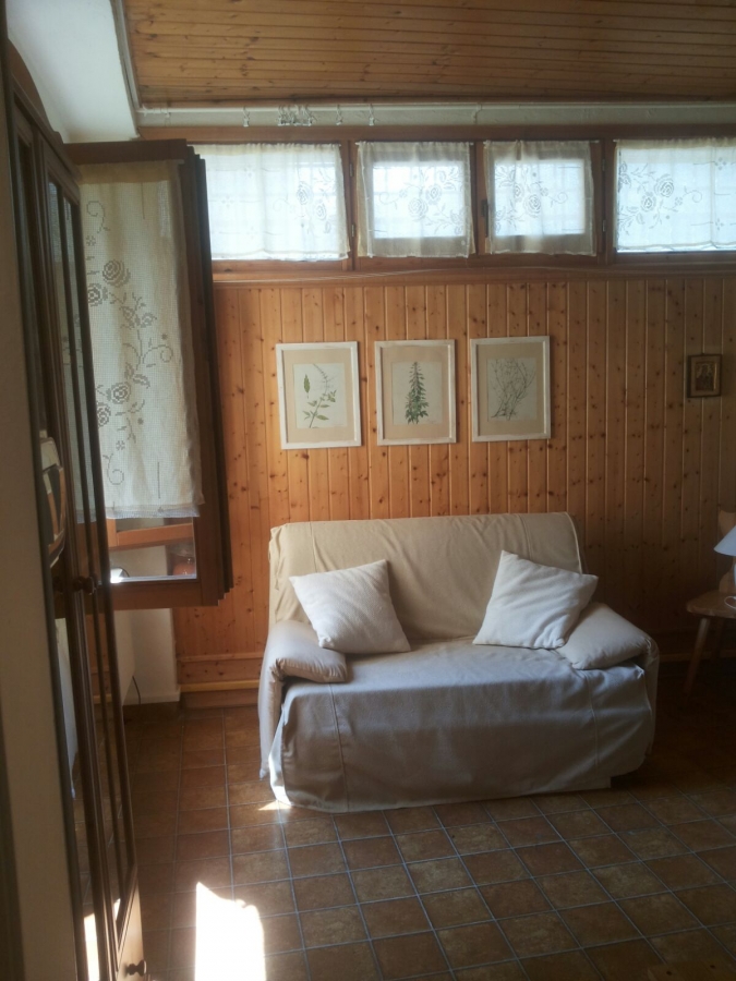 Appartamento via Roma  loading=