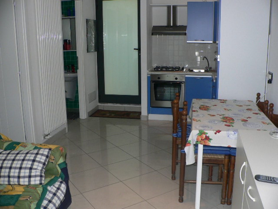 Appartamento via Gazzi 9  - foto 2