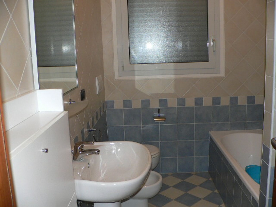 Appartamento via Foscolo 22  - foto 6