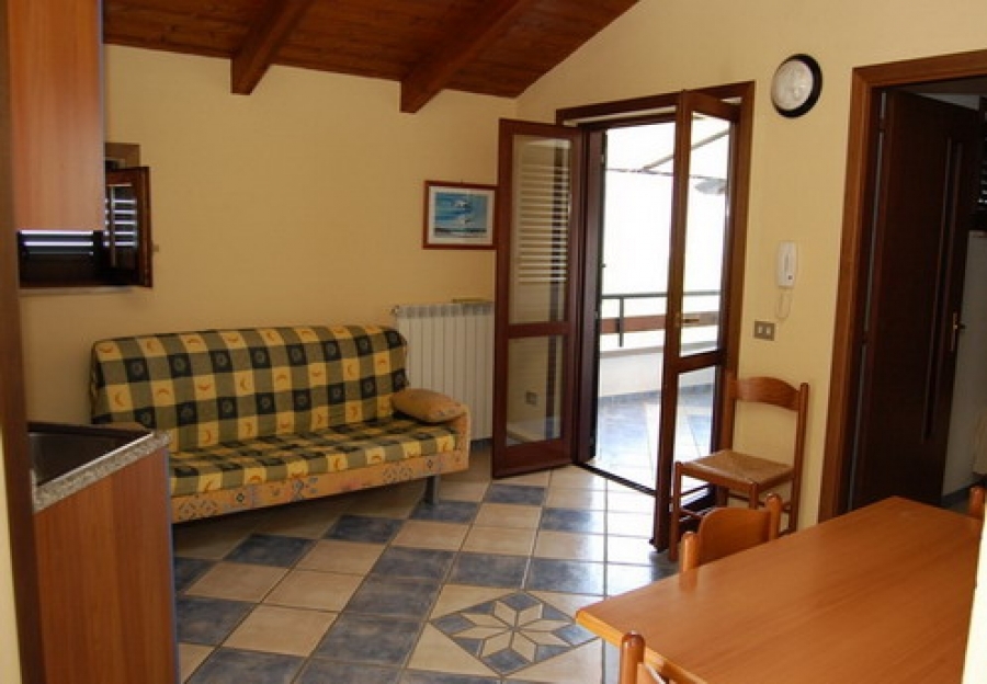 Appartamento via indipendenza  loading=