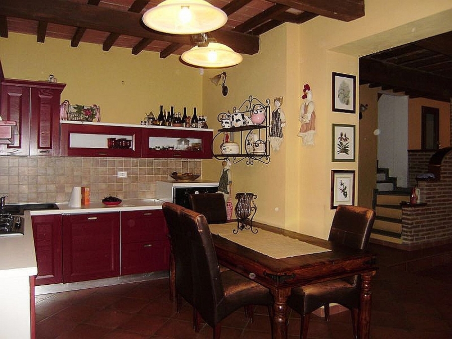Porzione di casa via gioco del pallone  - foto 3