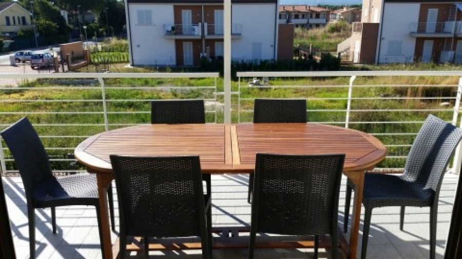 Appartamento via leognan  loading=