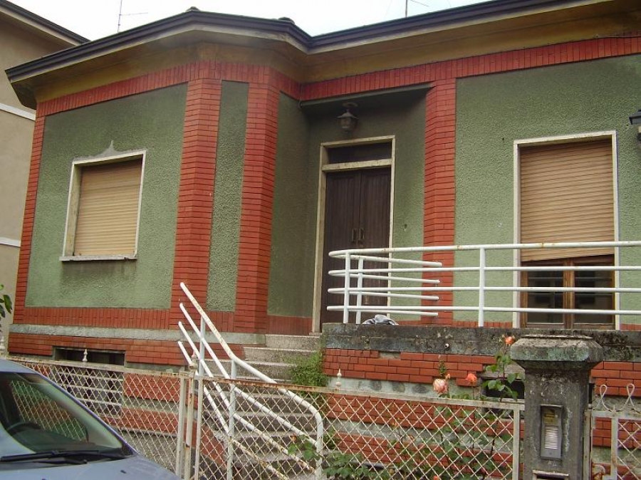 Villa via iv novembre  - foto 2