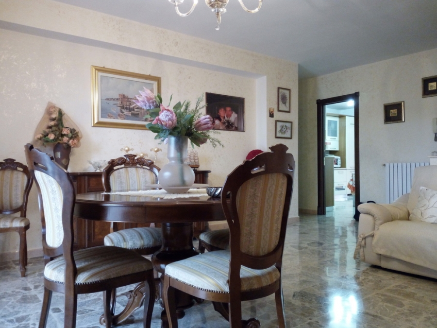 Appartamento Via De Venuta  - foto 2