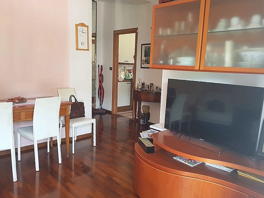 Appartamento VIA ROSALES  - foto 2