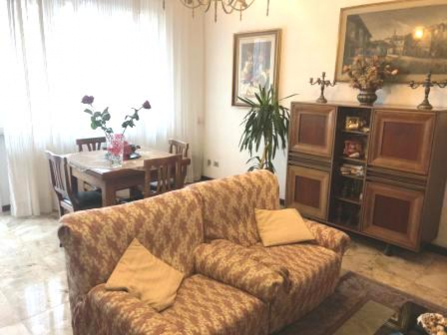 Appartamento, Almè