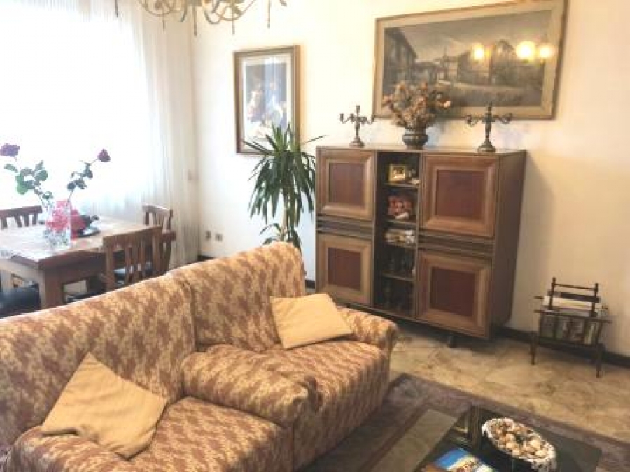 Appartamento via Italia  - foto 2