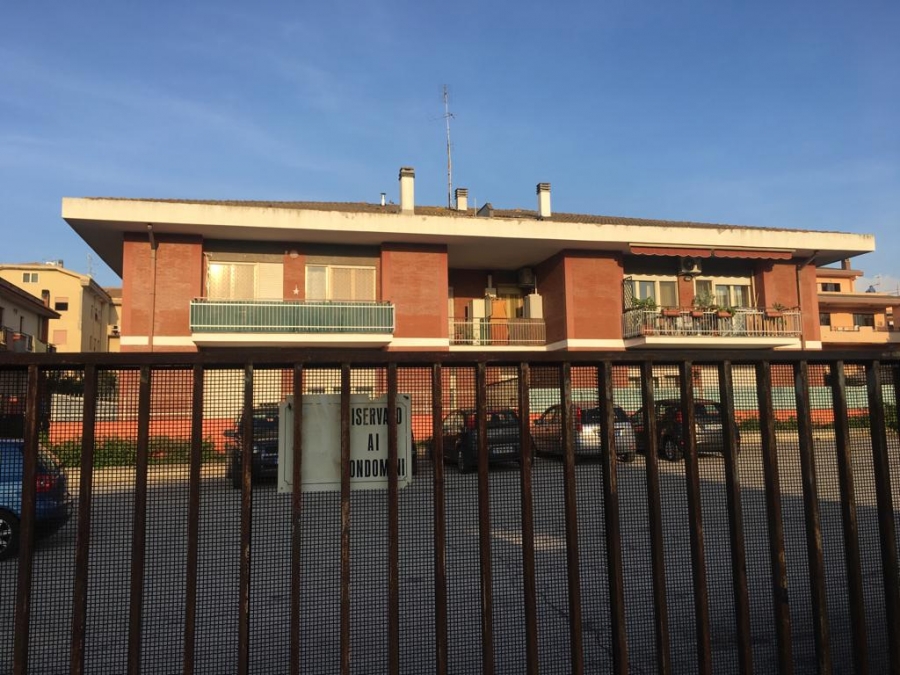 Appartamento via francesco crispi  - foto 2