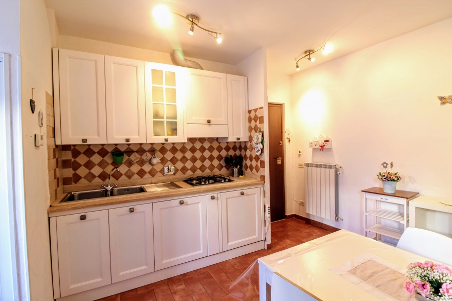 Appartamento via lello da velletri  - foto 2