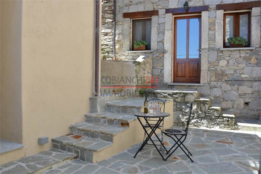 Appartamento CORSO COBIANCHI  loading=