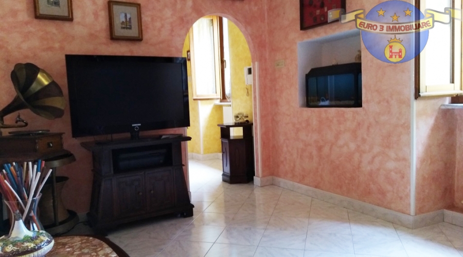 Porzione di casa  - foto 5