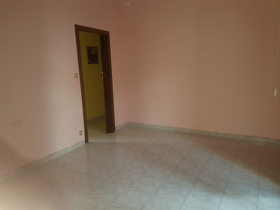 Appartamento via Roveda 13  - foto 4