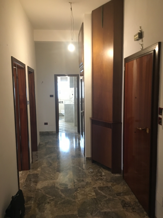 Appartamento via Canonici 12  - foto 4
