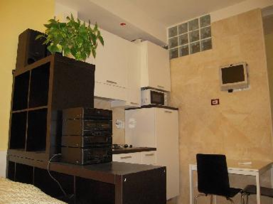 Appartamento via Palestro 23  - foto 2