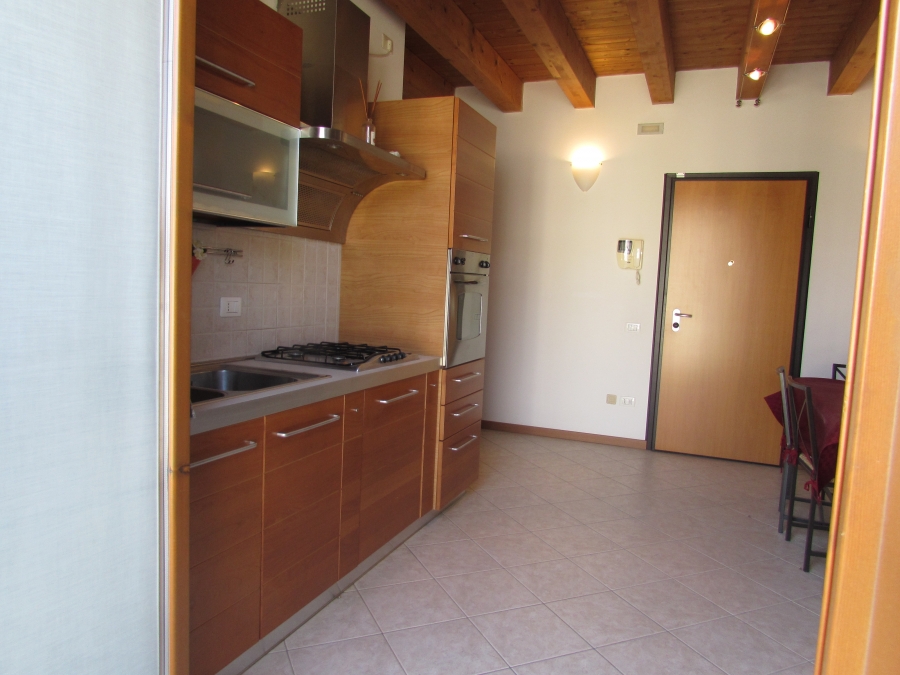 Appartamento Via Olmo  - foto 2