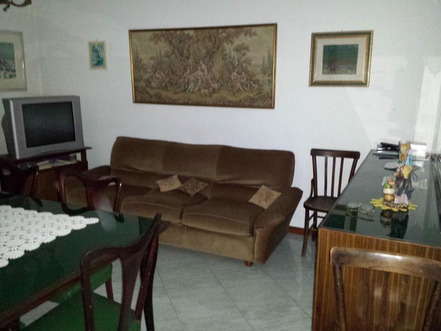 Appartamento Via Marcozzi  loading=