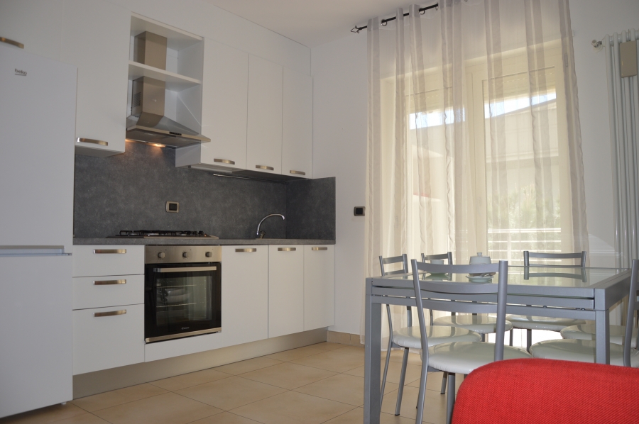 Appartamento via Genzano angolo viale Roma 