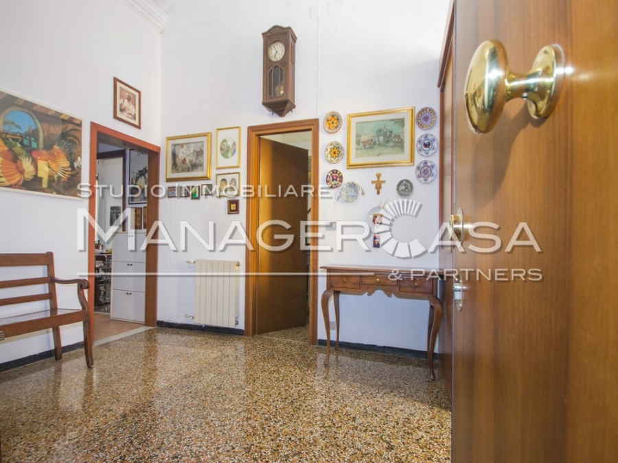 Appartamento Piazzetta tavarone, Genova