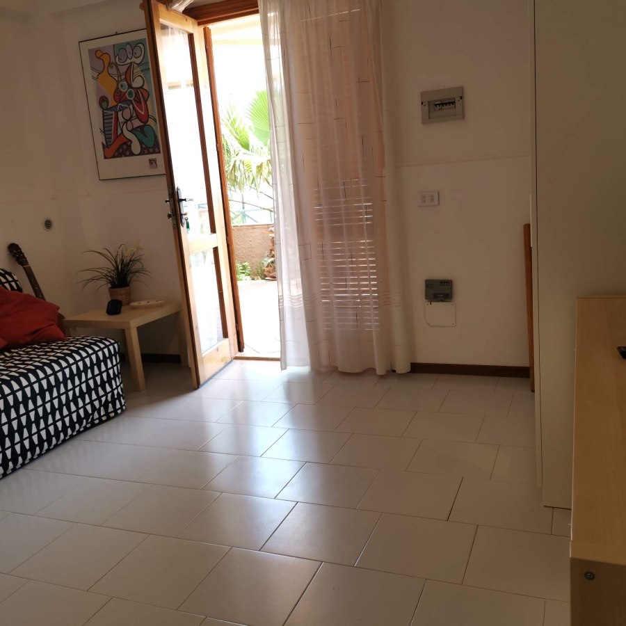 Appartamento Via Consolare Valeria, 396  - foto 3