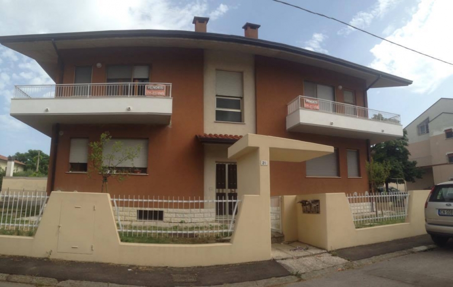 Appartamento via tulipani 21  - foto 2