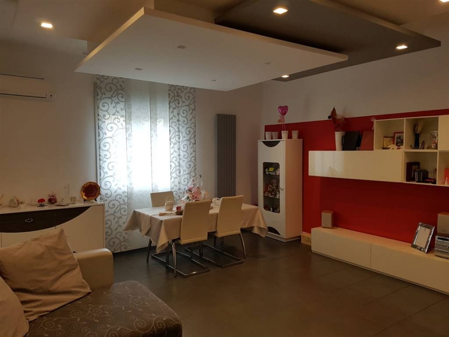 Appartamento VIA G. DI VITTORIO 