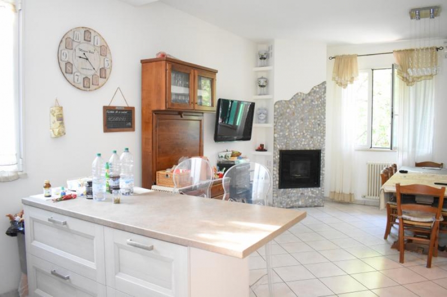 Casa indipendente Via dell'Ulivo  - foto 2