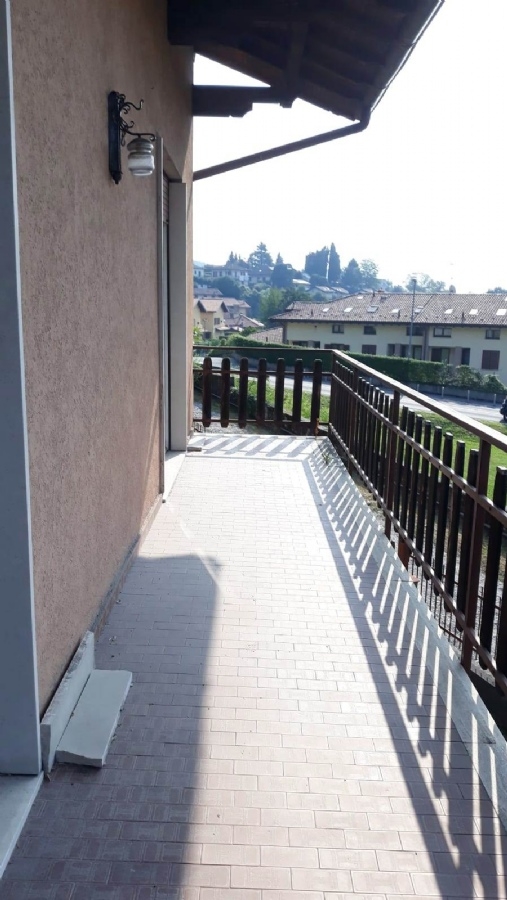 Casa indipendente, Capiago Intimiano