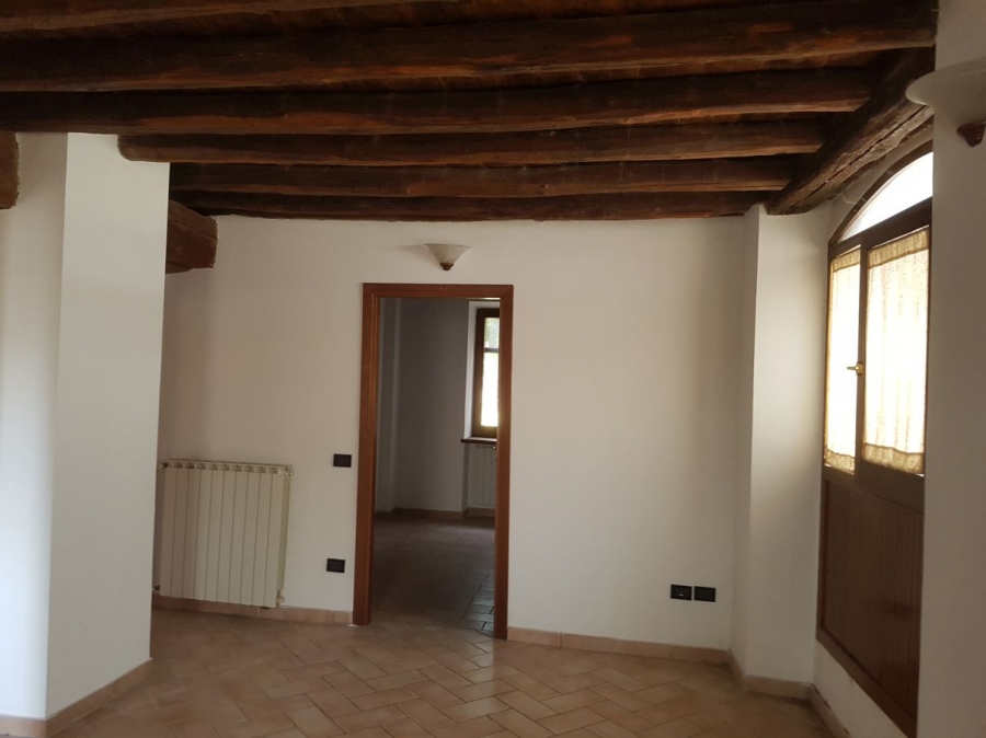 Appartamento PIAZZA CASTELLO DI PORCARECCIA  - foto 2