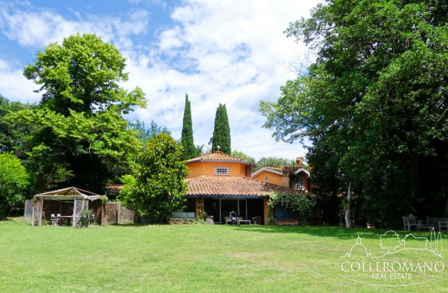 Villa Loc. Colleromano  - foto 2