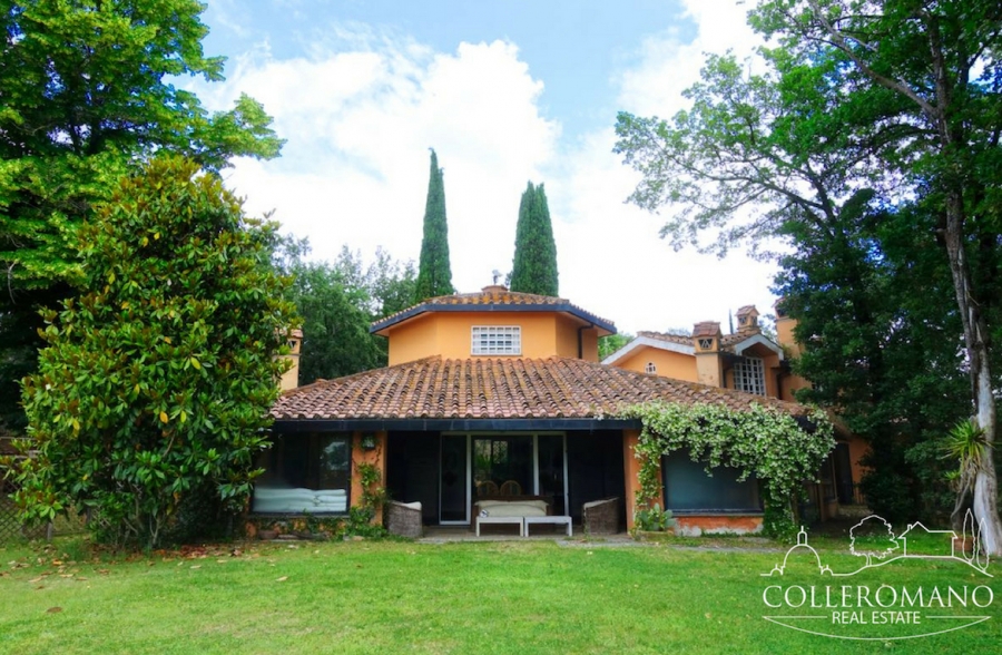 Villa Loc. Colleromano  - foto 3