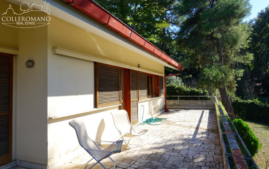 Villa Loc. Colleromano  - foto 11