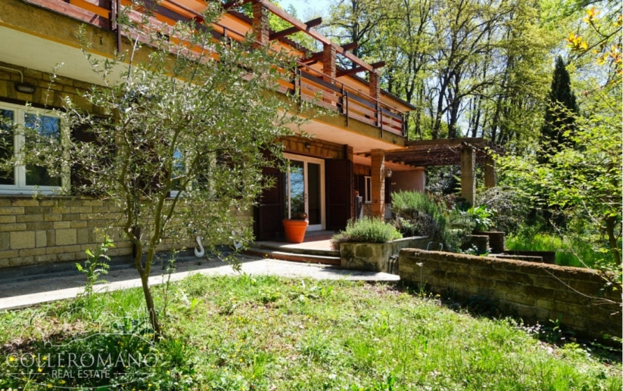 Villa Loc. Colleromano  - foto 2