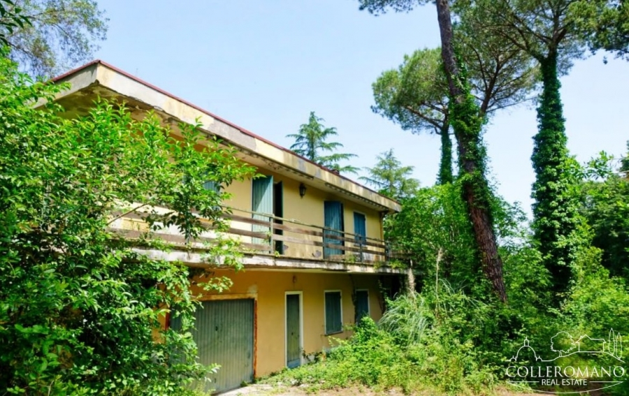 Villa Loc. Colleromano  - foto 2